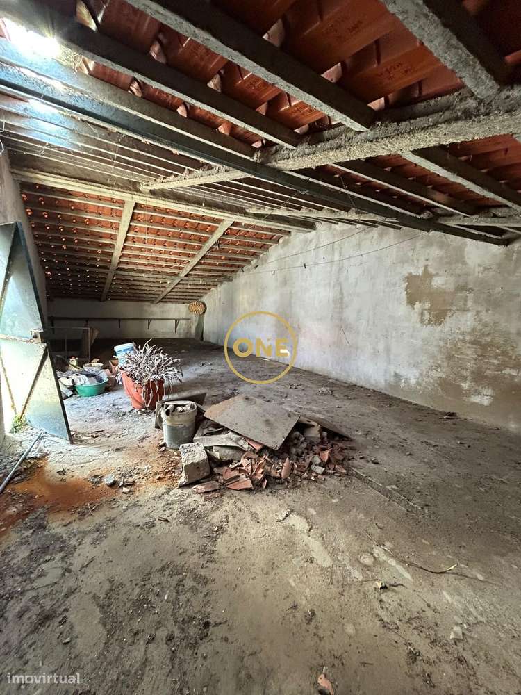 Excelente Moradia T5 em Salvaterra de Magos-48