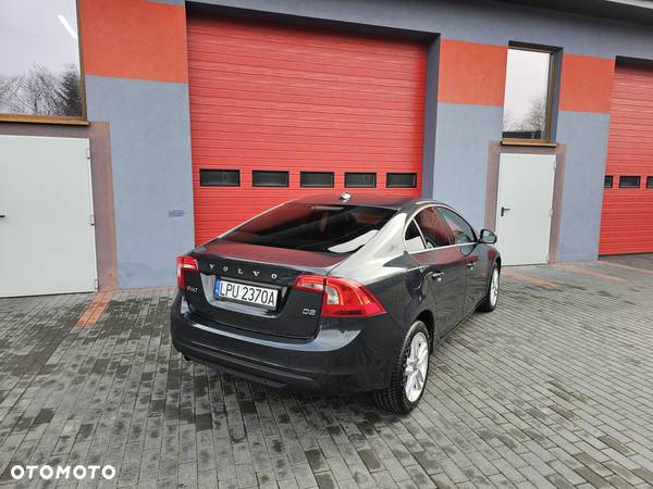 Volvo S60 D2 - 16