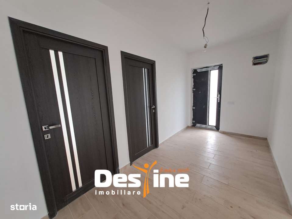 CIURBESTI- CASA INDIVIDUALA 121 MP + TEREN 500 MP, 175.000 euro - Imagine principală: 4/15