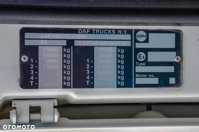 DAF XF 106.460 / 2015 / Euro 6 / Najwyższa kabina / Retarder / Klima - 17