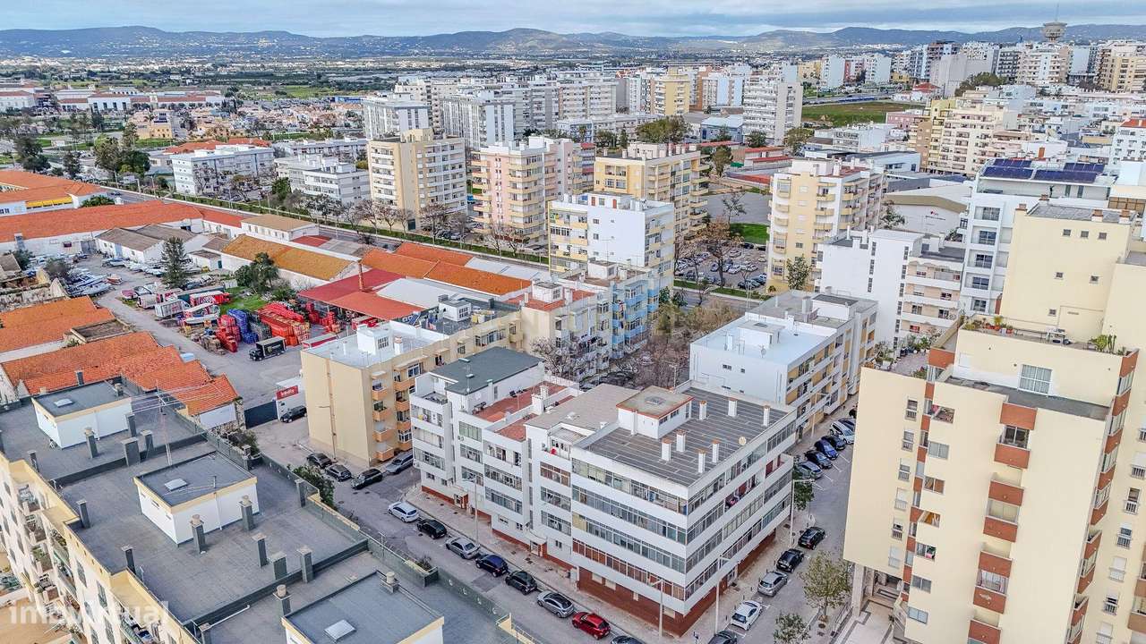 *Oportunidade: Apartamento T2 Remodelado na Baixa de Faro!*-36
