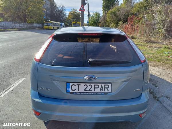 Ford Focus 1.8 TDCi Anniversary - 9