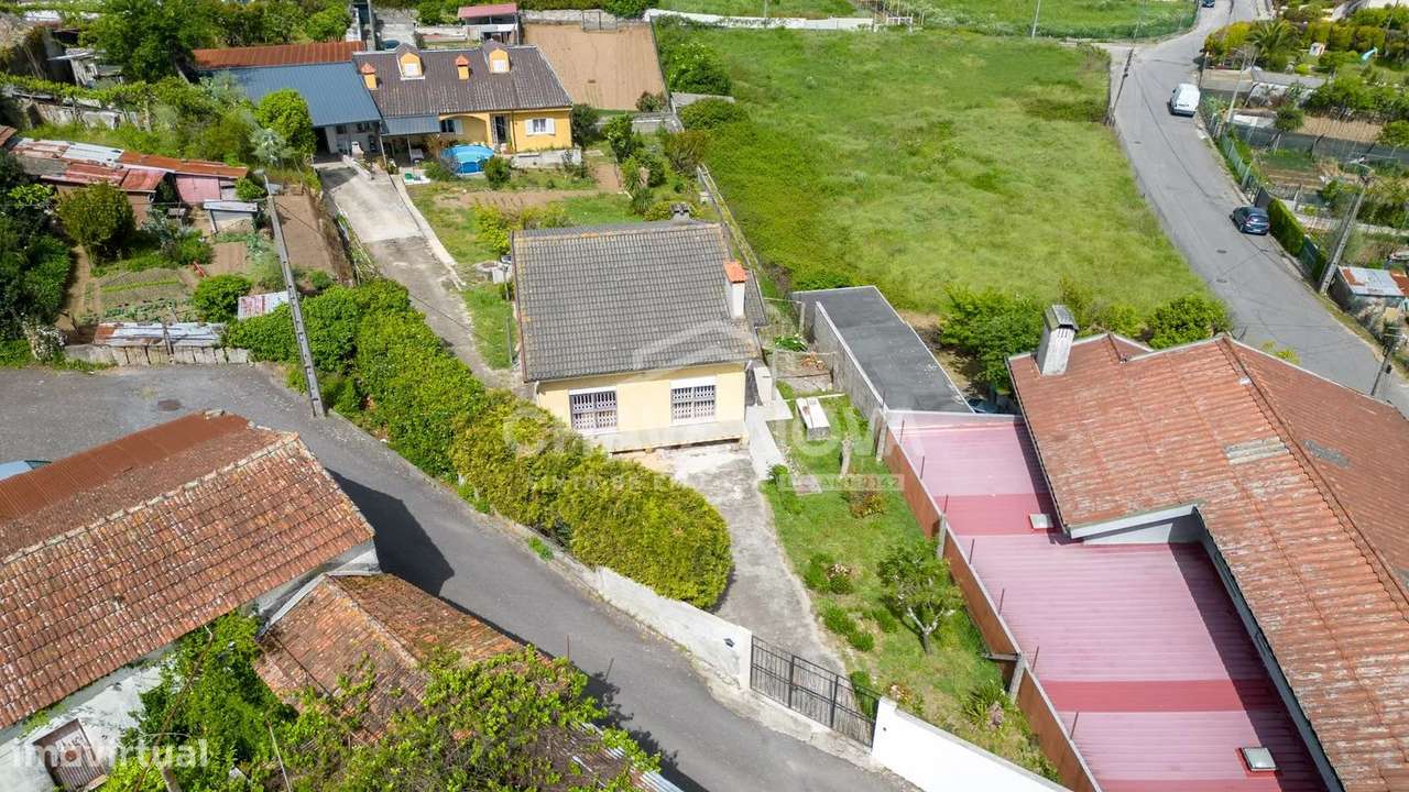 PS - Moradia T3, inserida num terreno com 1500m²-6