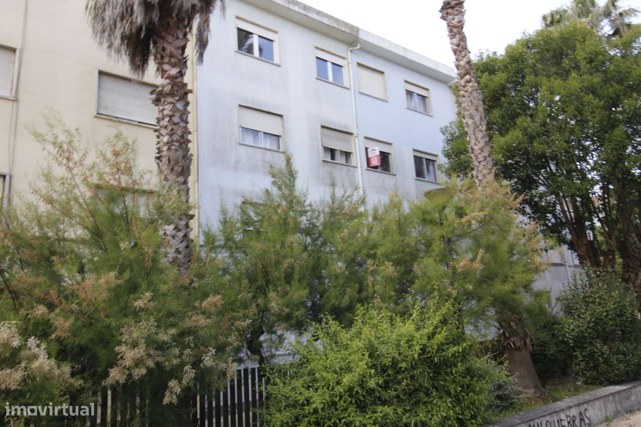 Apartamento T2 em Algueirão-21