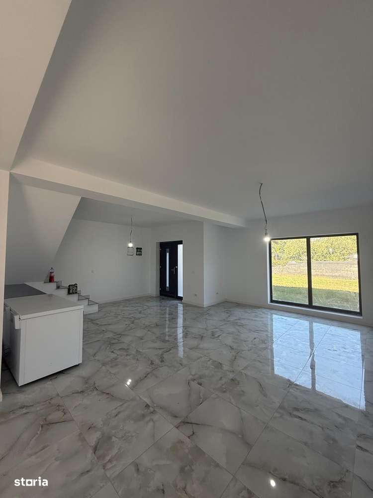 De vanzare – jumatate de duplex modern, parter + etaj | 150 mp utili | - Imagine principală: 5/16