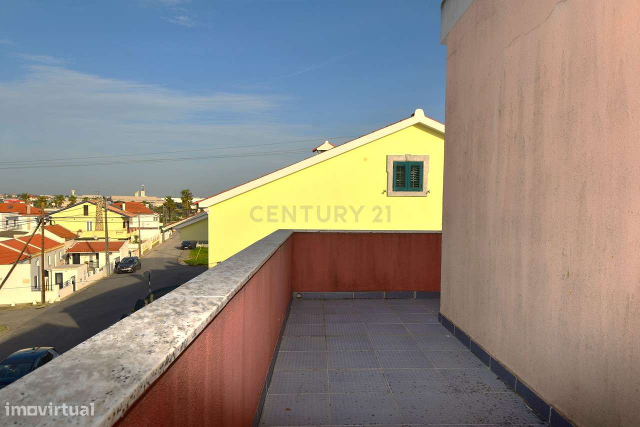Moradia Isolada T4 Sarilhos Grande, Montijo-40