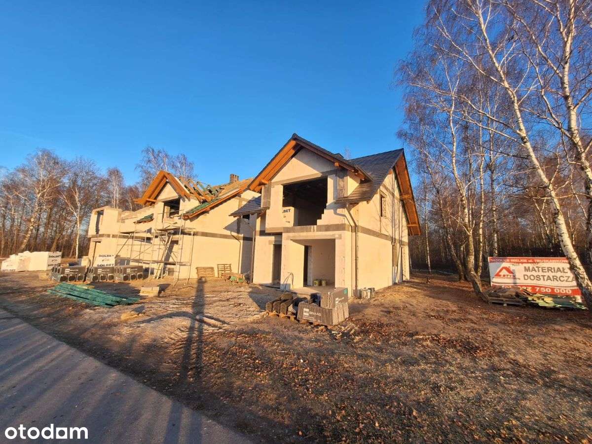 piękny dom w lesie, garaż , blisko Pkp-4