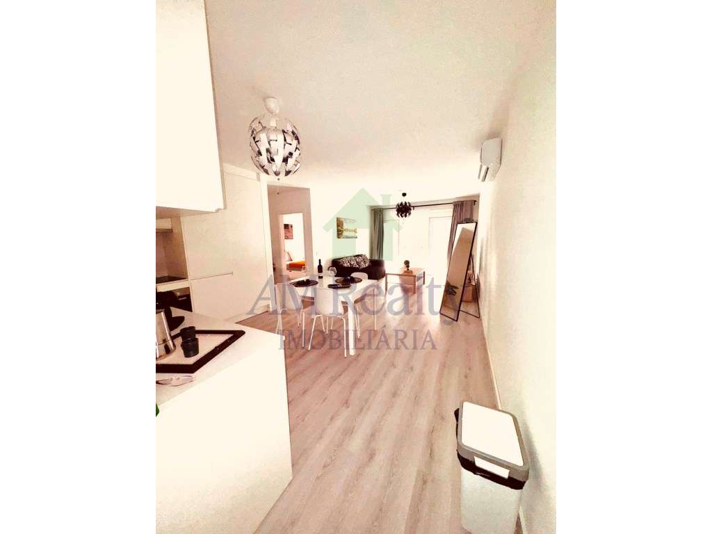 APARTAMENTO T1 | CENTRO PENICHE-11
