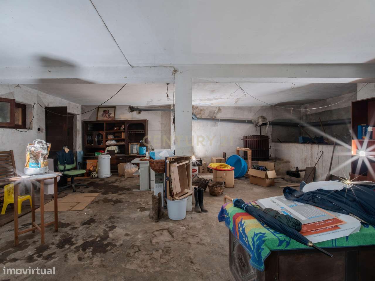 Moradia T3 em Ermesinde com Grande Quintal e Excelente Potencial de In-42