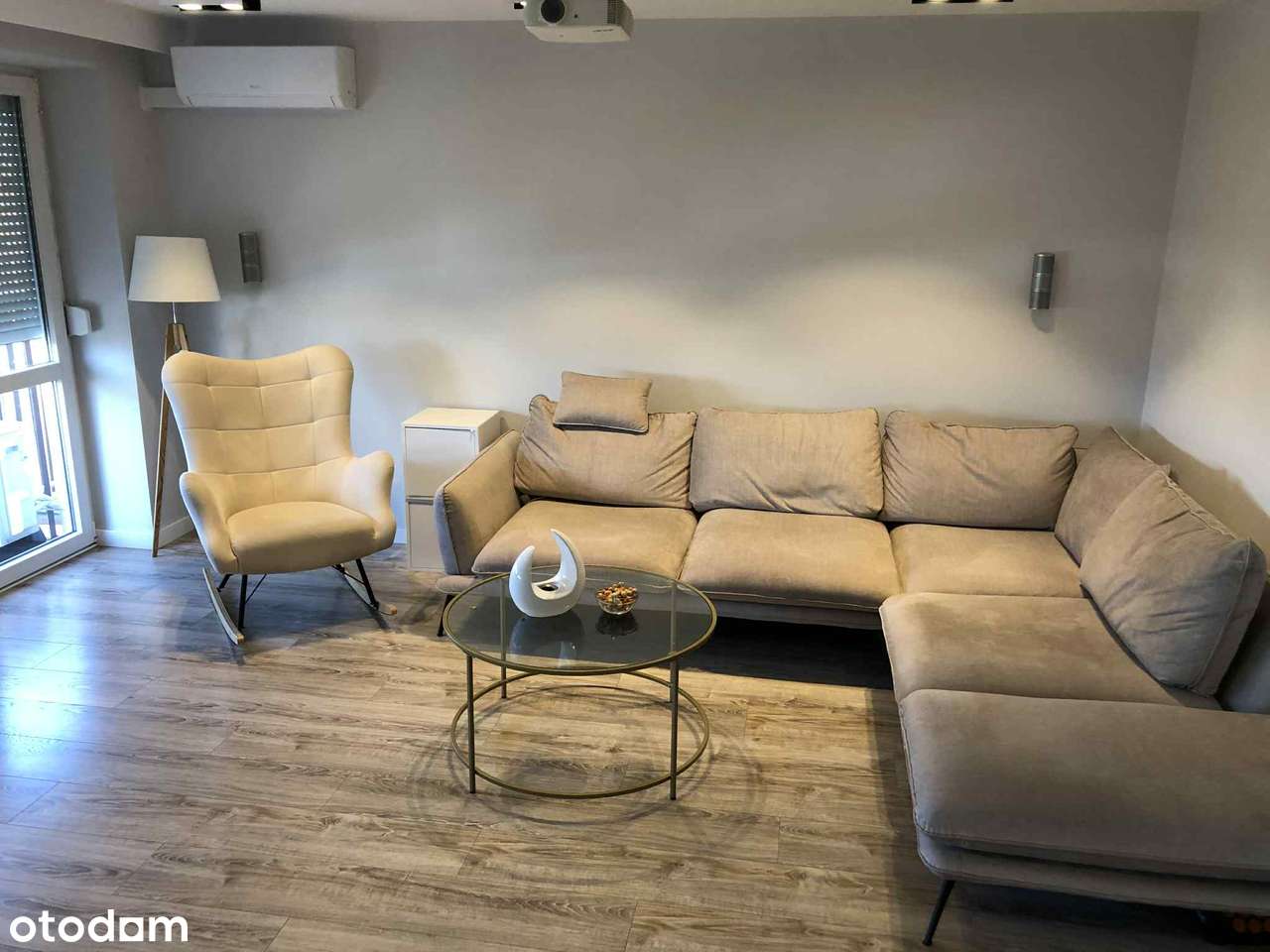 Mieszkanie w centrum - Pełny obrazek: 2/19