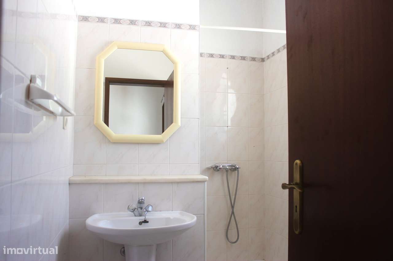 Moradia T5 com mais de 200m2 em Boliqueime-18