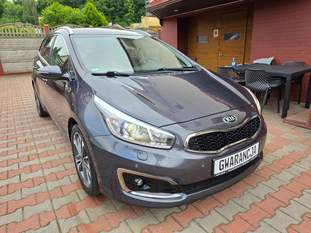 Kia Ceed II (2012-) 1.6 CRDi 136 ISG Platinum Edition 2016
