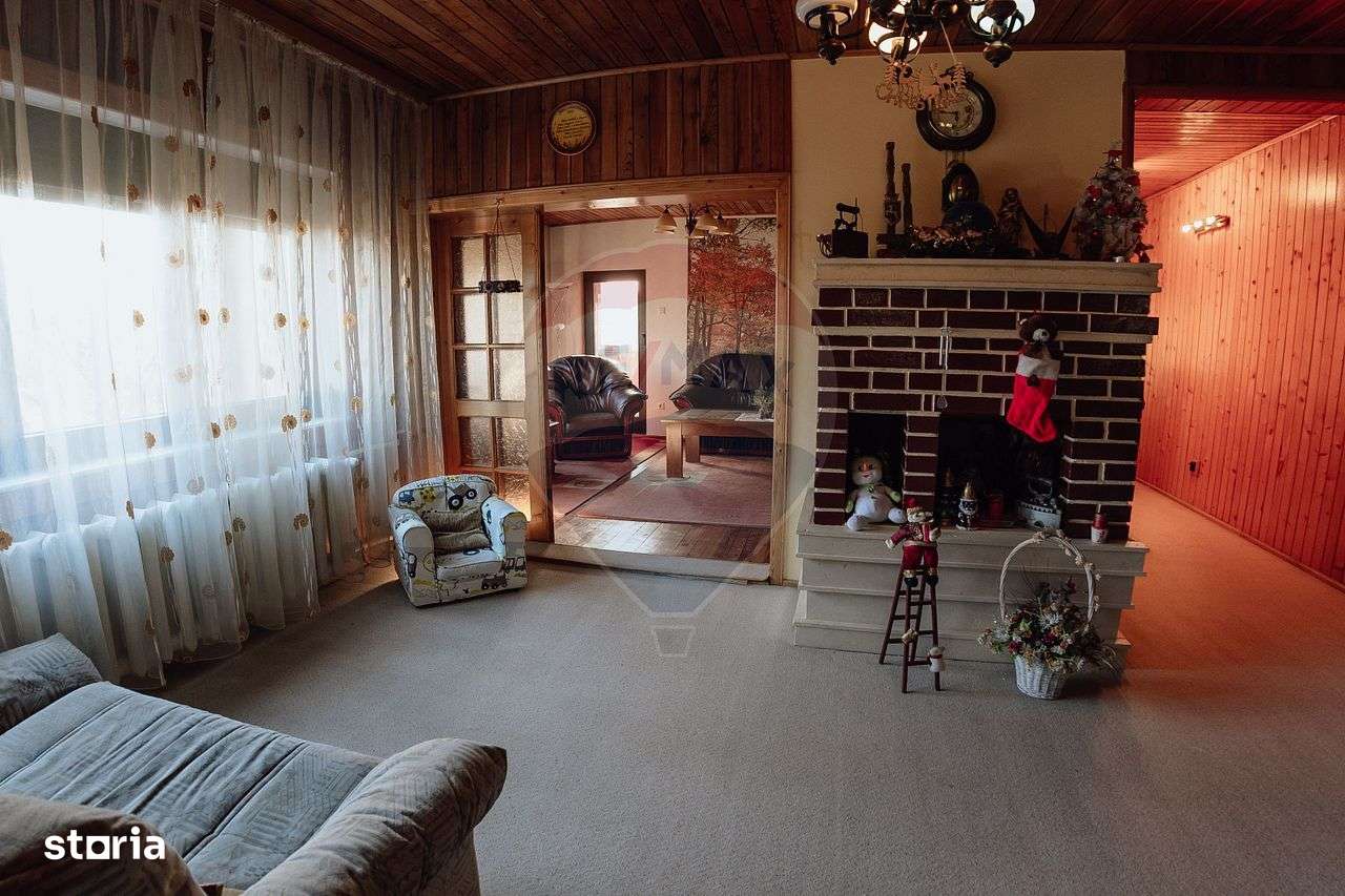 Casă / Vilă în zona Nord-Est - Imagine principală: 5/20