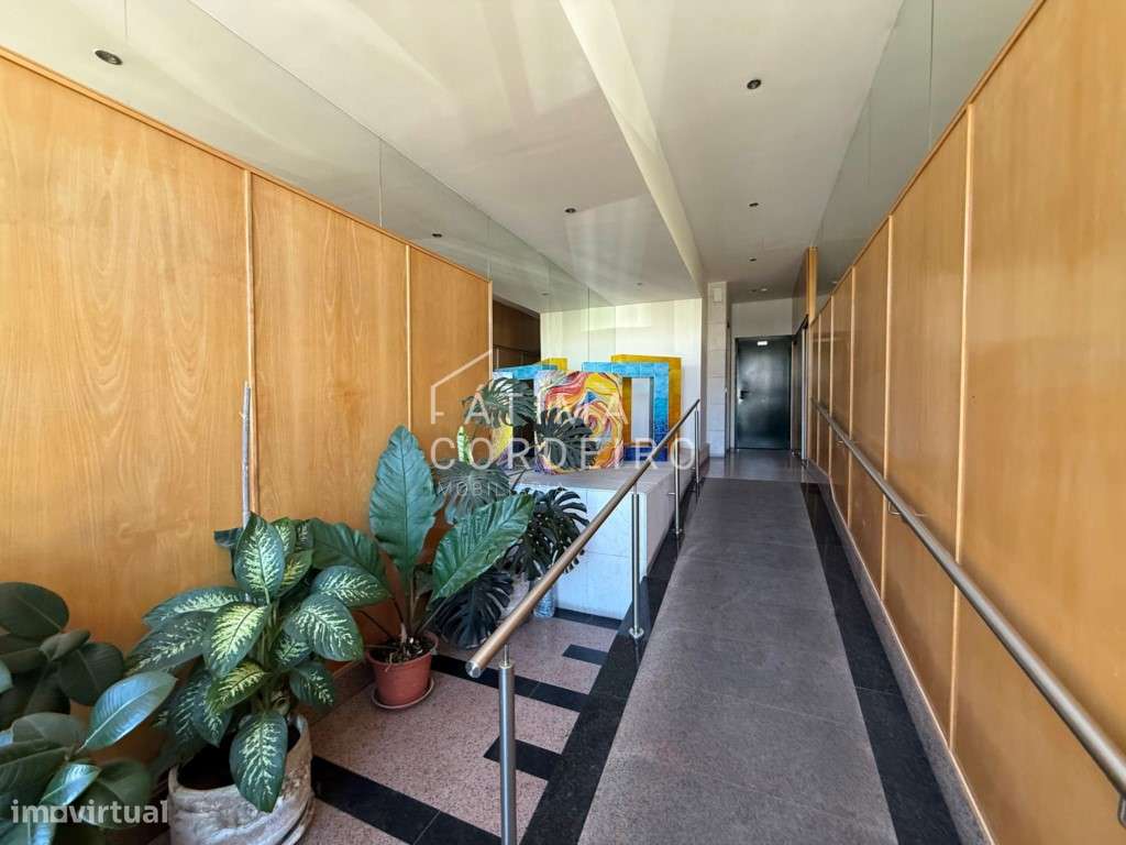 T3 inserido em prédio com 2 elevadores e duas entradas Feijó-24