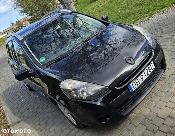 Renault Clio 1.5 dCi 85 FAP Grandtour Luxe - 4