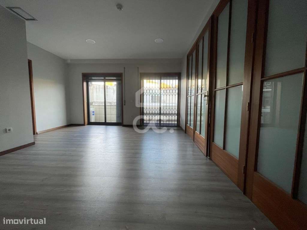 Espaço Comercial no Centro de Santo Tirso - Licenciado para Escritó...-4