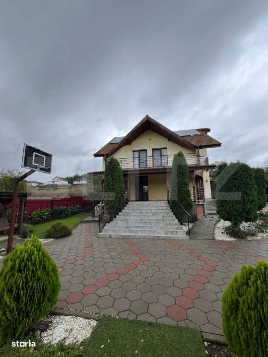 Casa individuala de vanzare in Nazna – 2200 mp teren, 300 mp utili - Imagine principală: 2/12