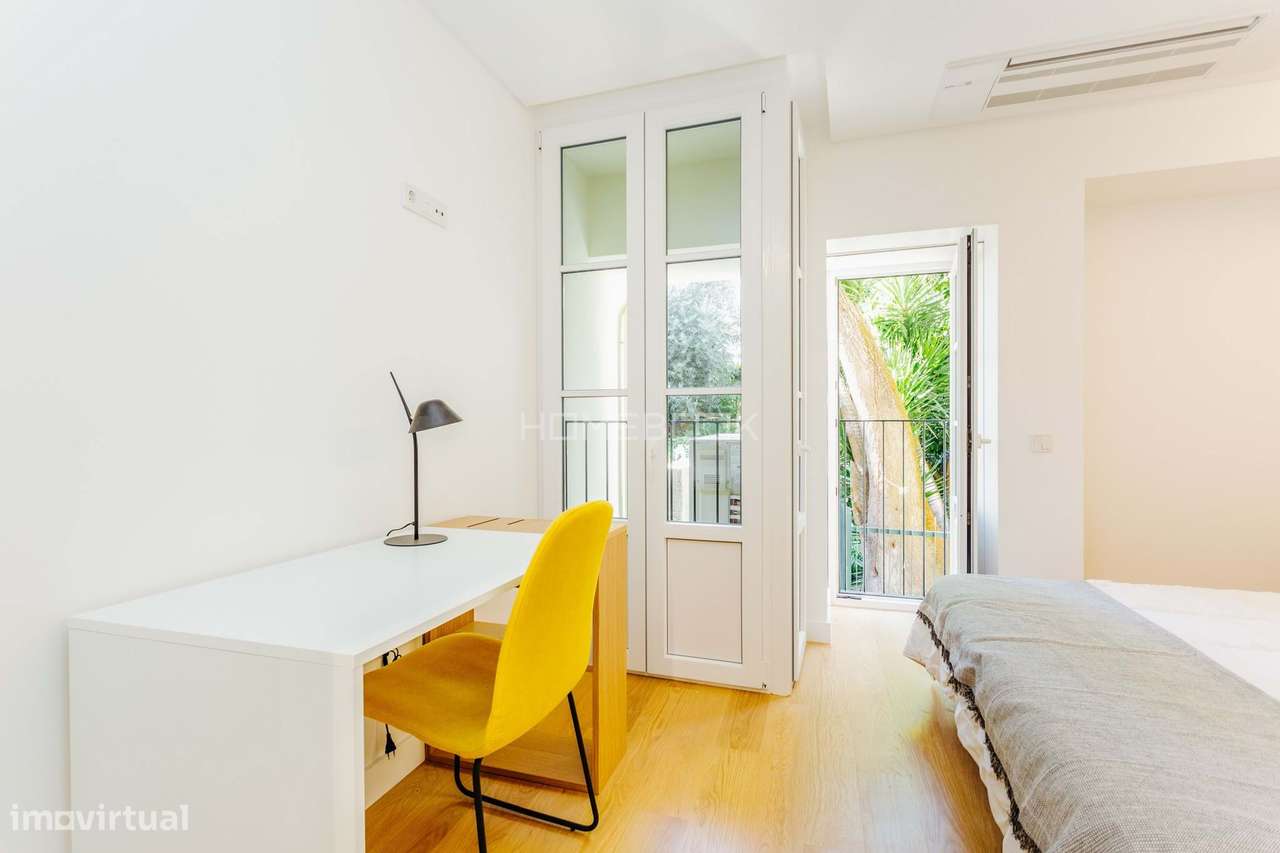 T1 junto ao Panteão Nacional, Alfama - Grande imagem: 2/15