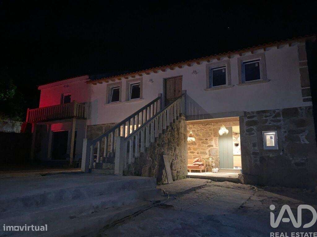 Quinta T7 em São Julião e Silva de 241,00 m2 - Grande imagem: 1/23