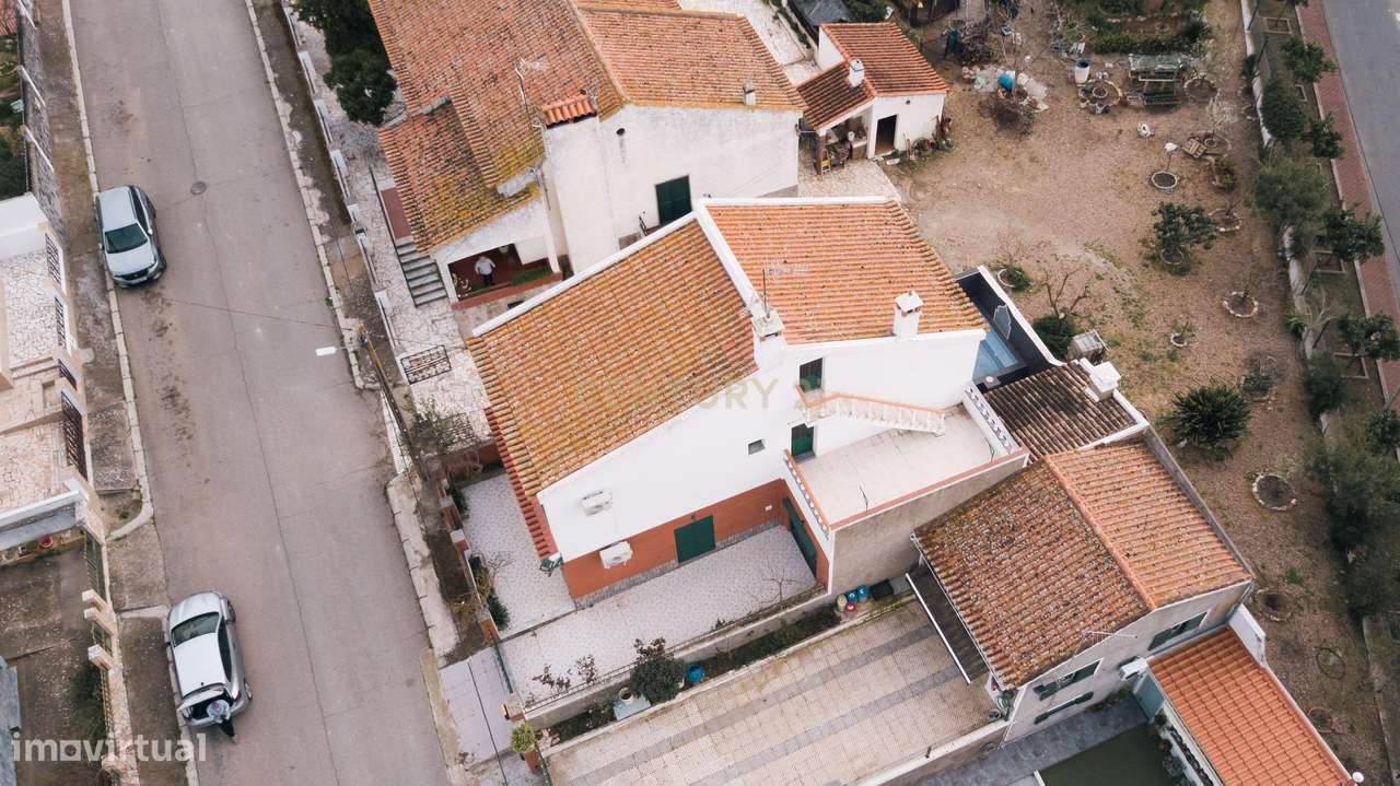 Moradia T3 com Piscina na Aldeia da Granja-27
