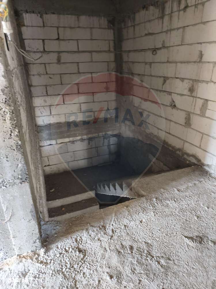 Casă / Vilă cu 5 camere de vânzare în zona Poiana Tapului-18