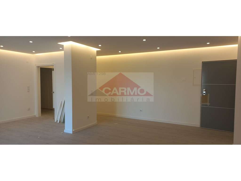 T3 NOVO MONTIJO/Acabamentos de 1ª Qualidade(oferta da escritura) - Grande imagem: 3/30