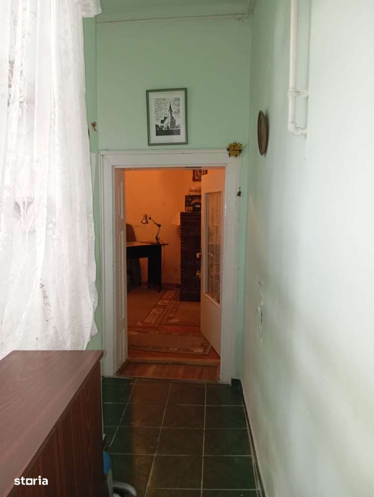 Casa de vanzare in zona Centrala - Imagine principală: 4/17