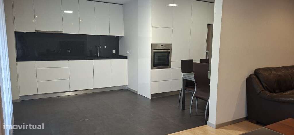 Apartamento T3, Na Freguesia da Lage, Vila verde. - Grande imagem: 4/18