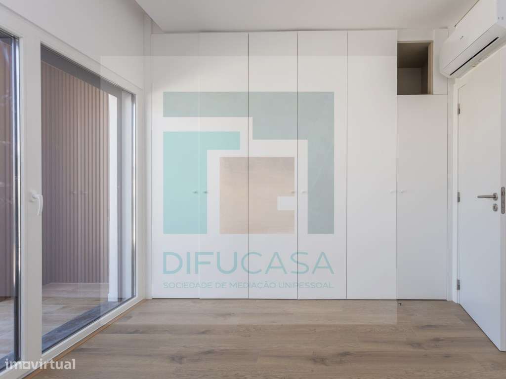 R084_2_Moradia Geminada T3+1-31