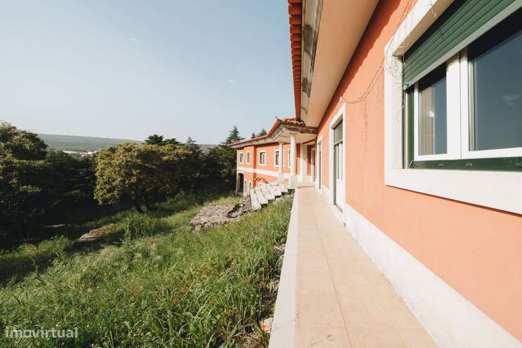 Moradia T7 isolada, com 5 suítes e vistas deslumbrantes-44