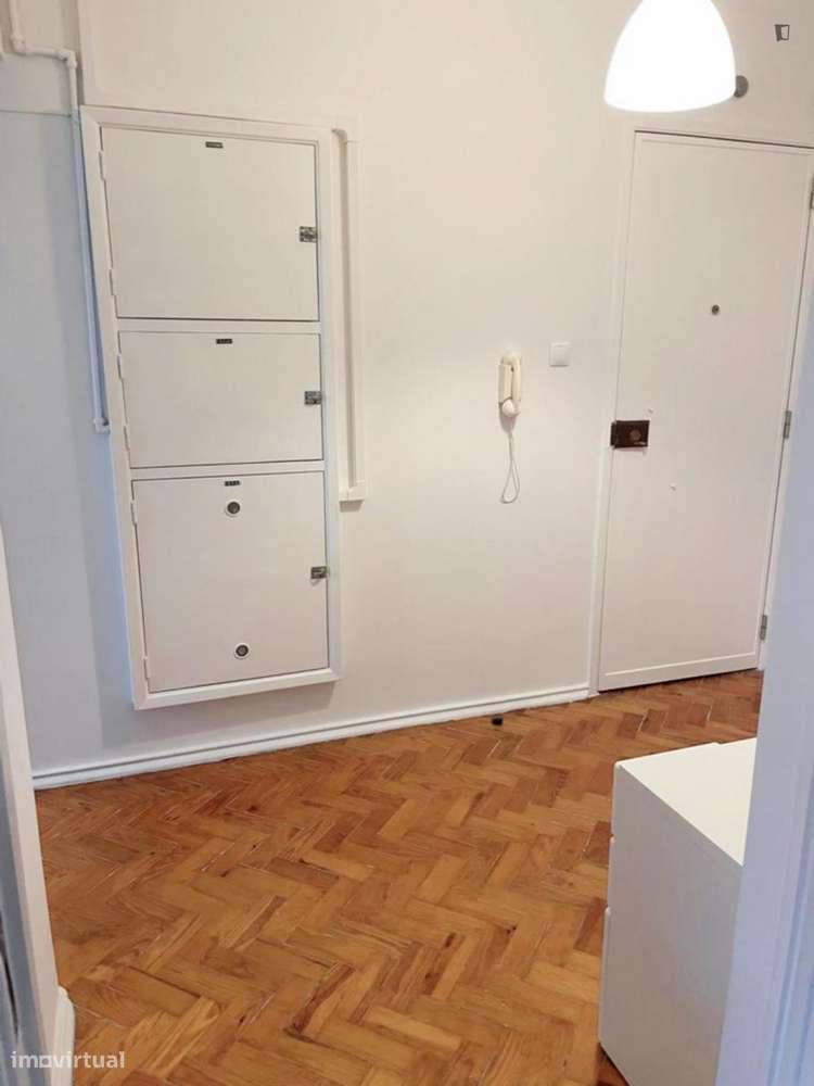 Apartamento com 2 quartos - localizado em Benfica Lisbon - Grande imagem: 3/6