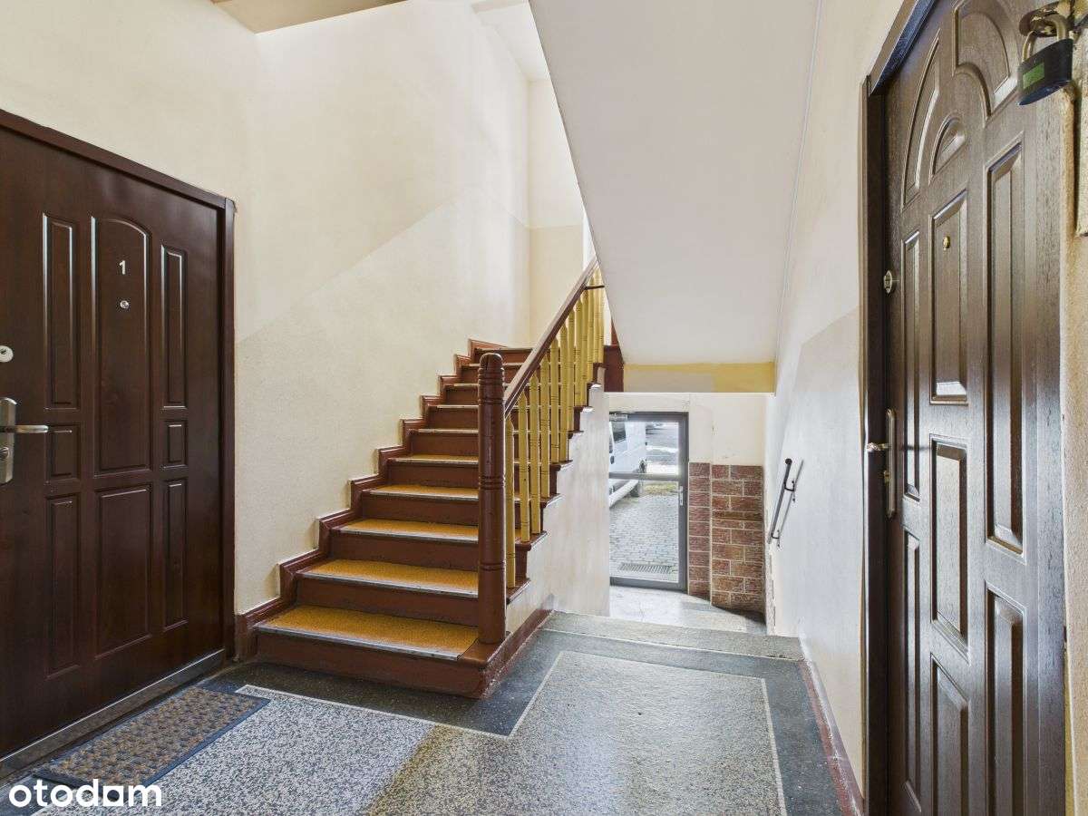 Chorzów Batory - 2 pokoje z potencjałem.-17