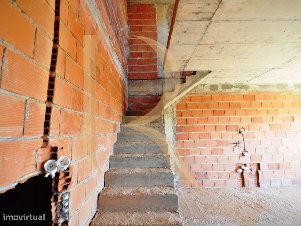 Apartamento novo duplex T3+2 com garagem, elevador e varandas em Va...-12