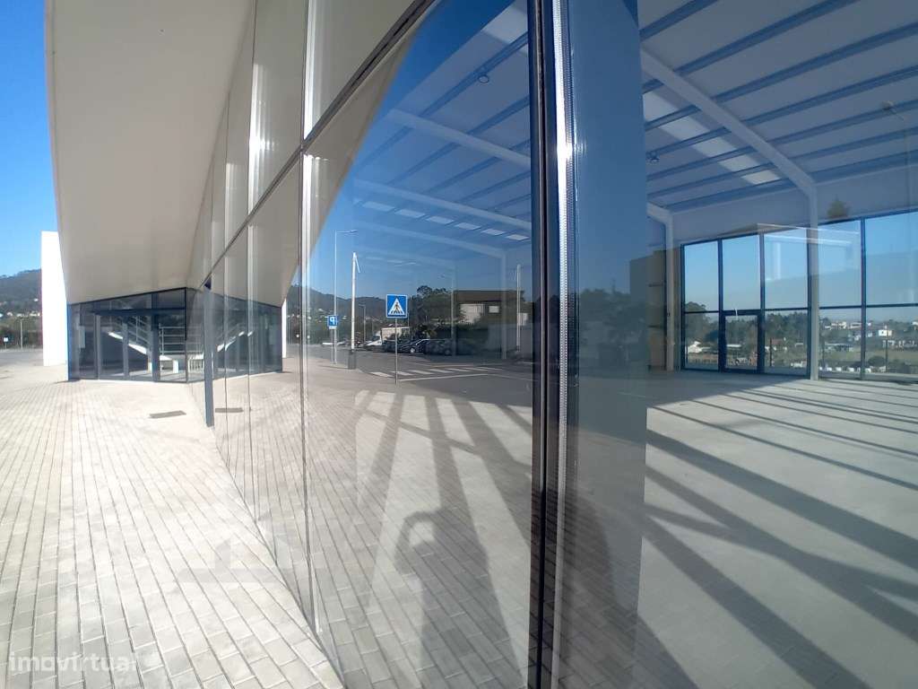 Armazém para arrendar em zona industrial de Silveiros - Barcelos - Grande imagem: 4/9