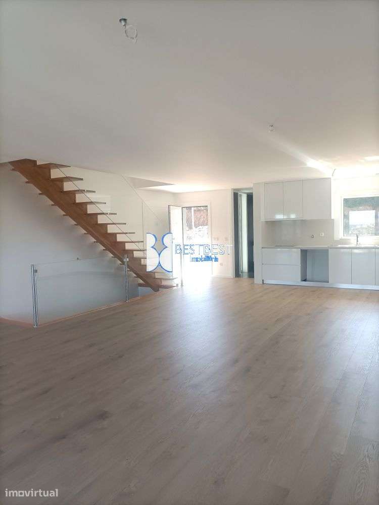 MORADIA DE LUXO, NOVA, T3, CAVALÕES, V.N.FAMALICÃO,3FRENTES - Grande imagem: 2/26