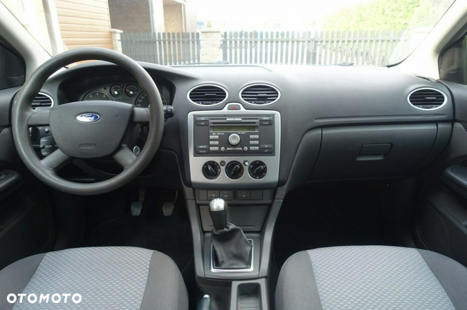 Ford Focus - 13