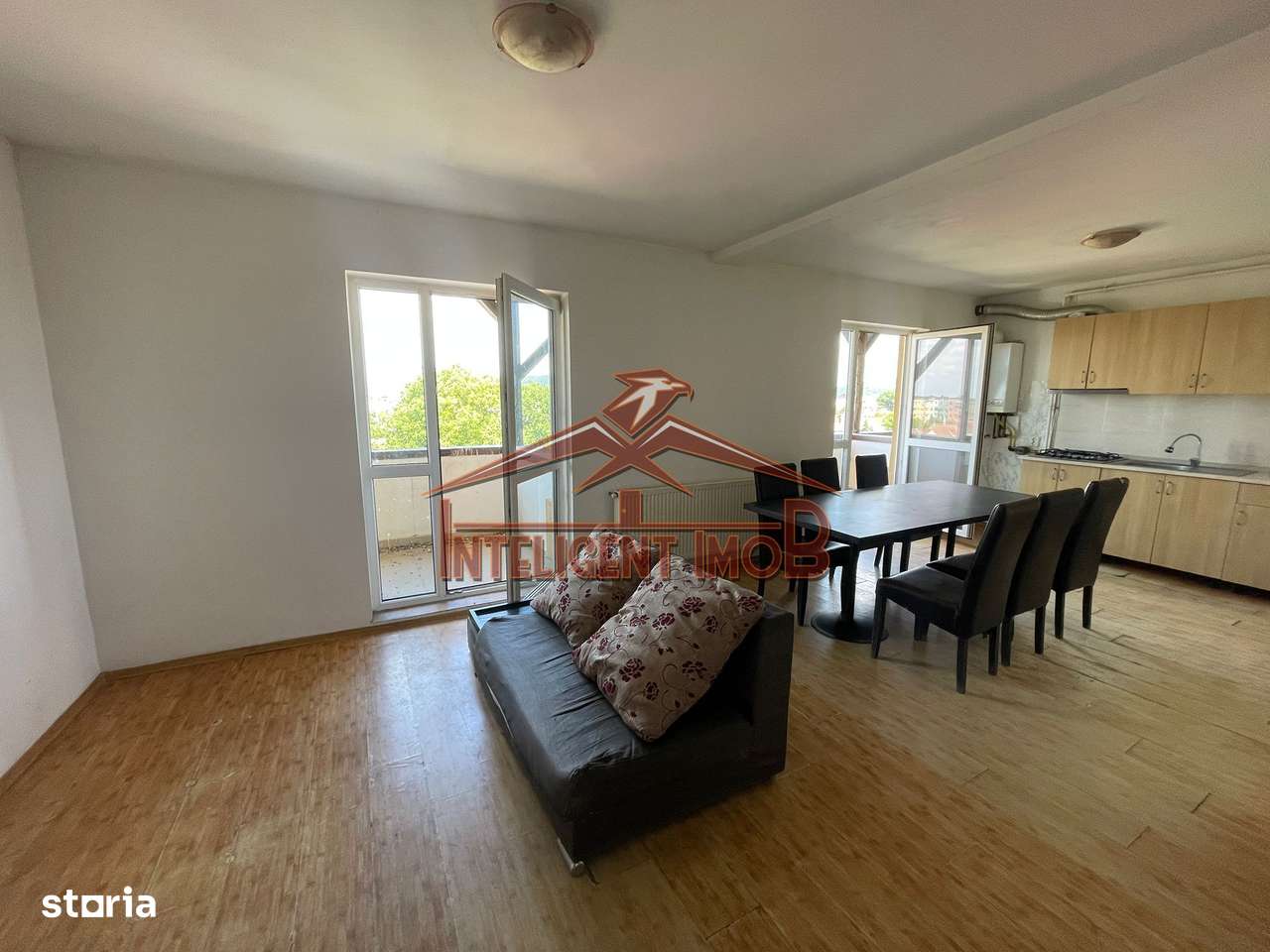 Apartament tip Duplex 3 Camere cu Vedere Panoramică și scara interioar-0
