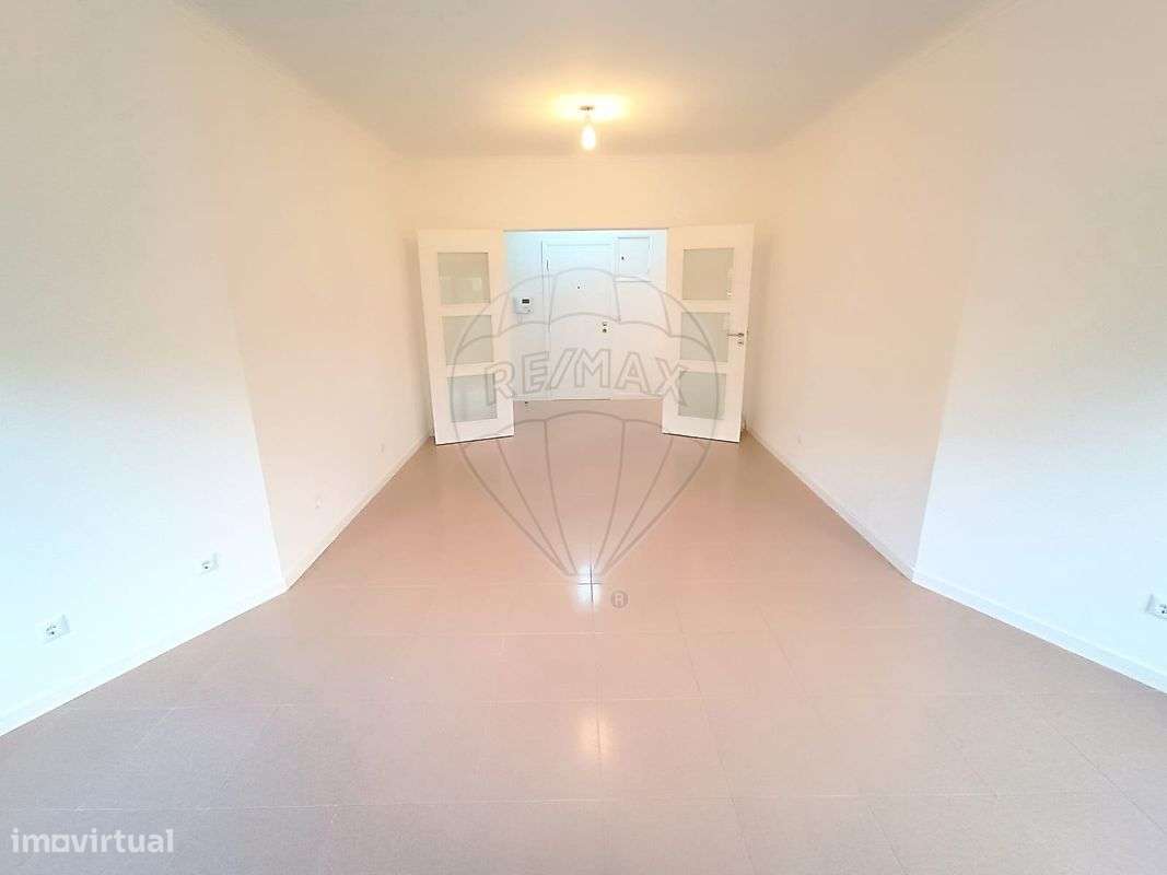 Apartamento T2 para arrendamento - Grande imagem: 2/23