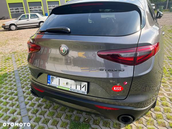 Alfa Romeo Stelvio 2.0 Turbo 16V AT8-Q4 B-Tech - 7