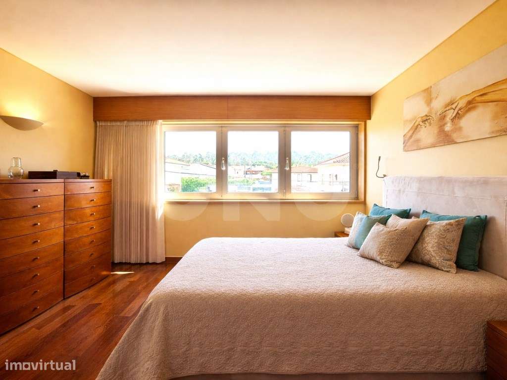 Moradia T5 Moderna com Jardim e Cave Ampla - Árvore, Vila do Conde-18