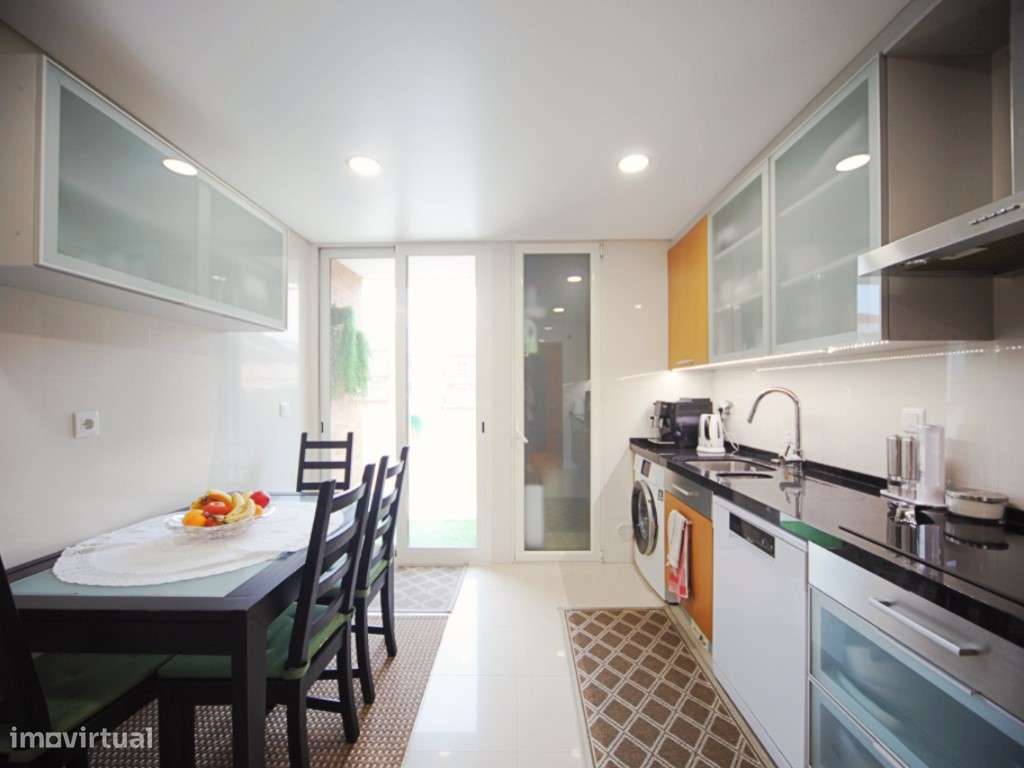 T3 Terraço Equipado Estacionamento Arrecadação Extras - Odivelas - ...-5