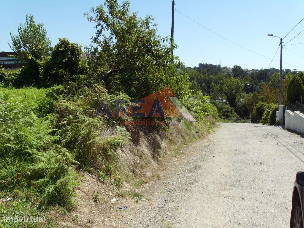 Terreno para construção, com 15m de frente. Boa localização - Grande imagem: 2/2