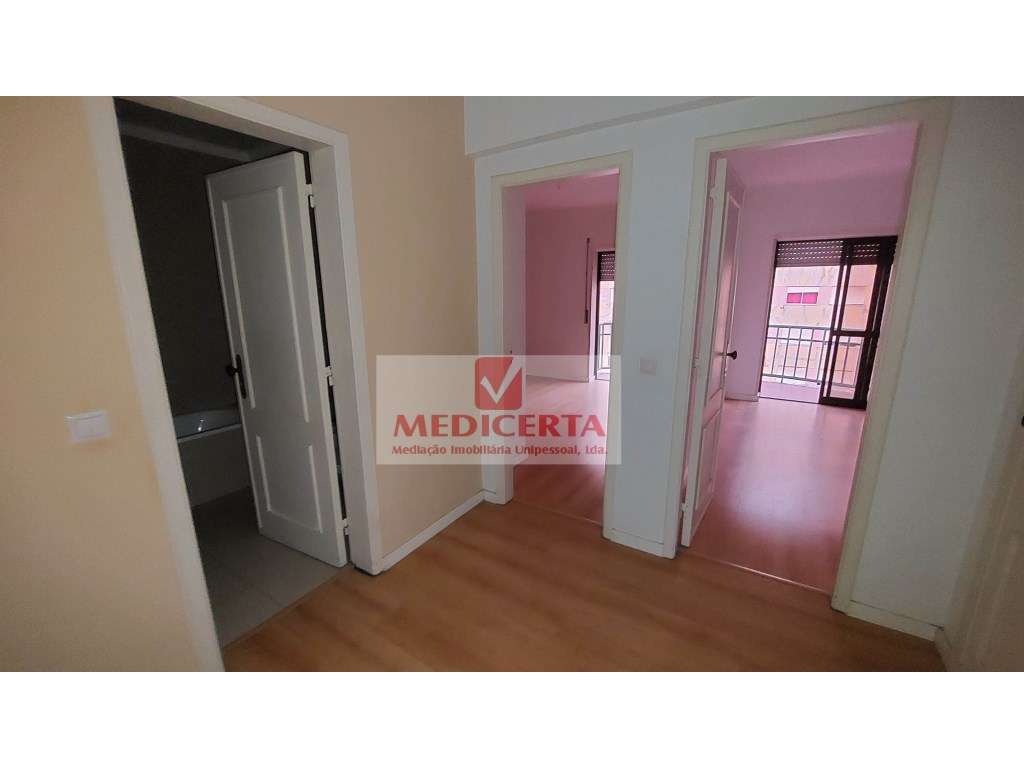 T2 Tapada das Merces - Grande imagem: 4/13