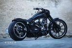 Harley-Davidson Softail Breakout - 28