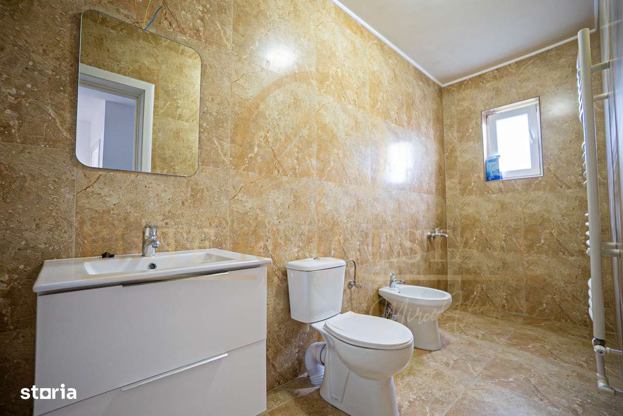 Casă de vânzare în Mamaia Nord – ideală pentru locuit sau investiție-17