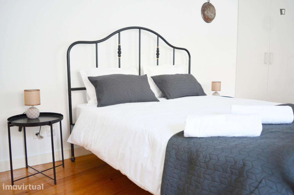 Apartamento com 1 quartos - localizado em Castelo Lisbon - Grande imagem: 2/6