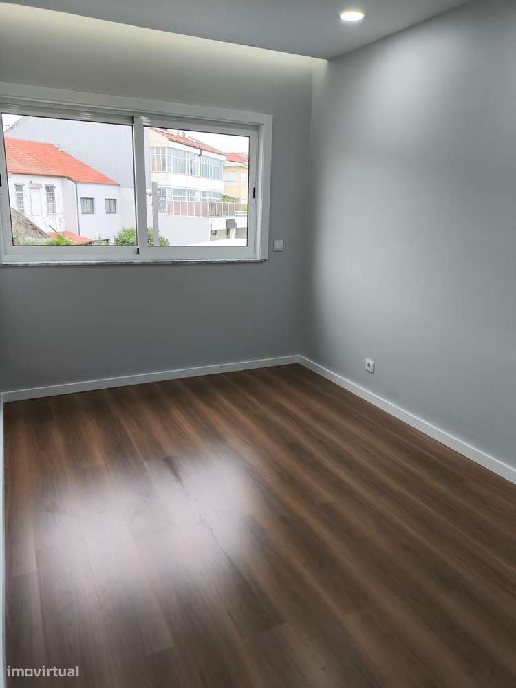 Apartamento T2 no Porto perto da Av Fernão Magalhães-4
