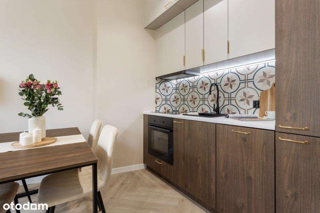 Klimatyczna kawalerka – Jeżyce, wysoki standard - Pełny obrazek: 2/12