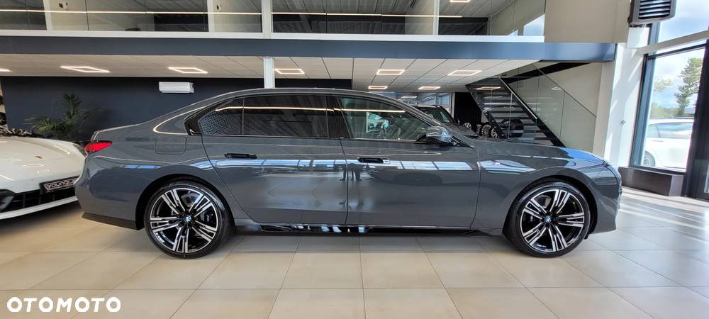 BMW Seria 7 740d xDrive mHEV M Sport sport - 7