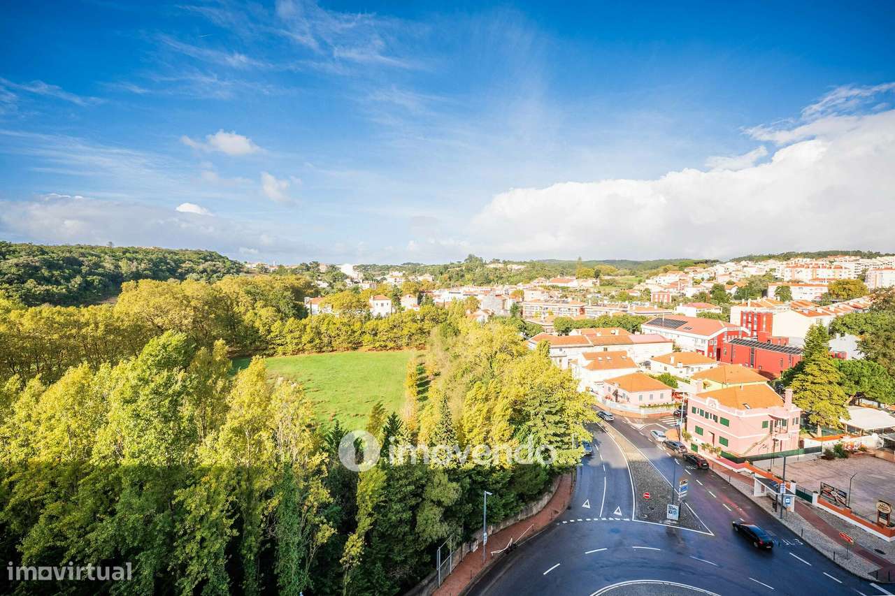 Apartamento T2 totalmente remodelado, com cozinha equipada, em Belas-17